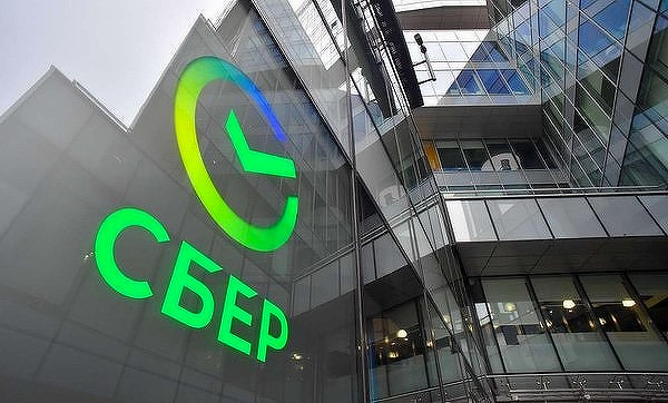 Сбербанк продал SberDevices, а тот купил разработчика «железа» на российских процессорах