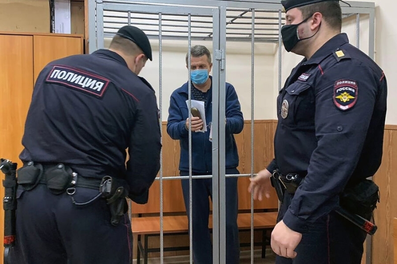 Дискредитация и подрыв авторитета ведомства. За что отправили в колонию экс-замглавы ФСИН 