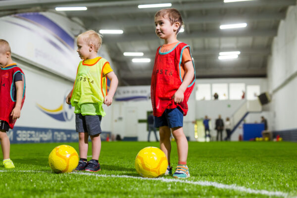Какие качества развивает футбол у детей: физические и психологические аспекты