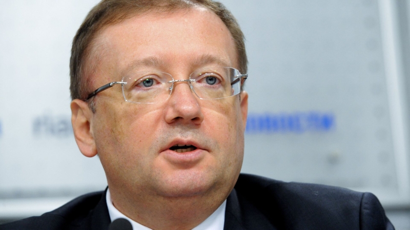 Запад продолжает стратегию на сокрушение России, заявил Яковенко