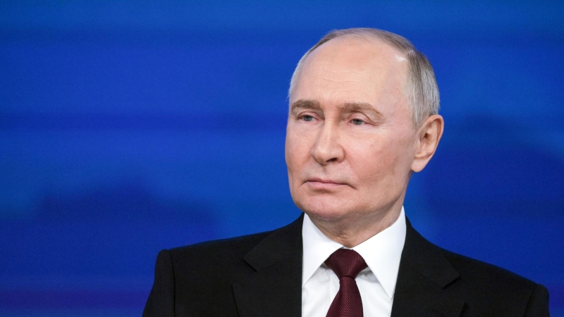 Путин: нужно, чтобы в украинском руководстве не было нацистских элементов