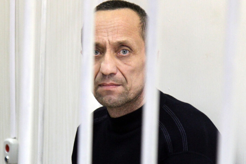 «Непреодолимо тянуло убивать». Самый кровавый маньяк в России снова пойдет под суд 