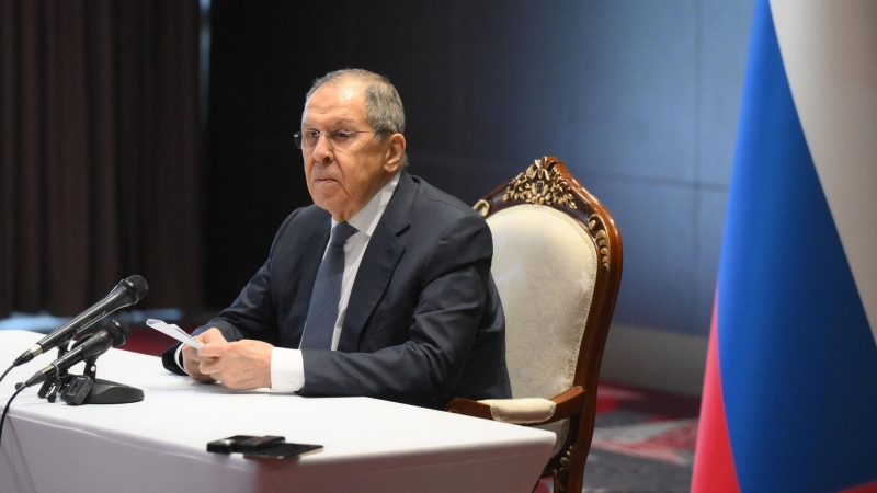 Россия и Китай готовы вывести ШОС на новый уровень, заявил Лавров