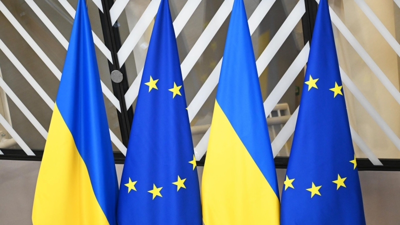 Европа не в состоянии помогать Украине без США, пишут СМИ